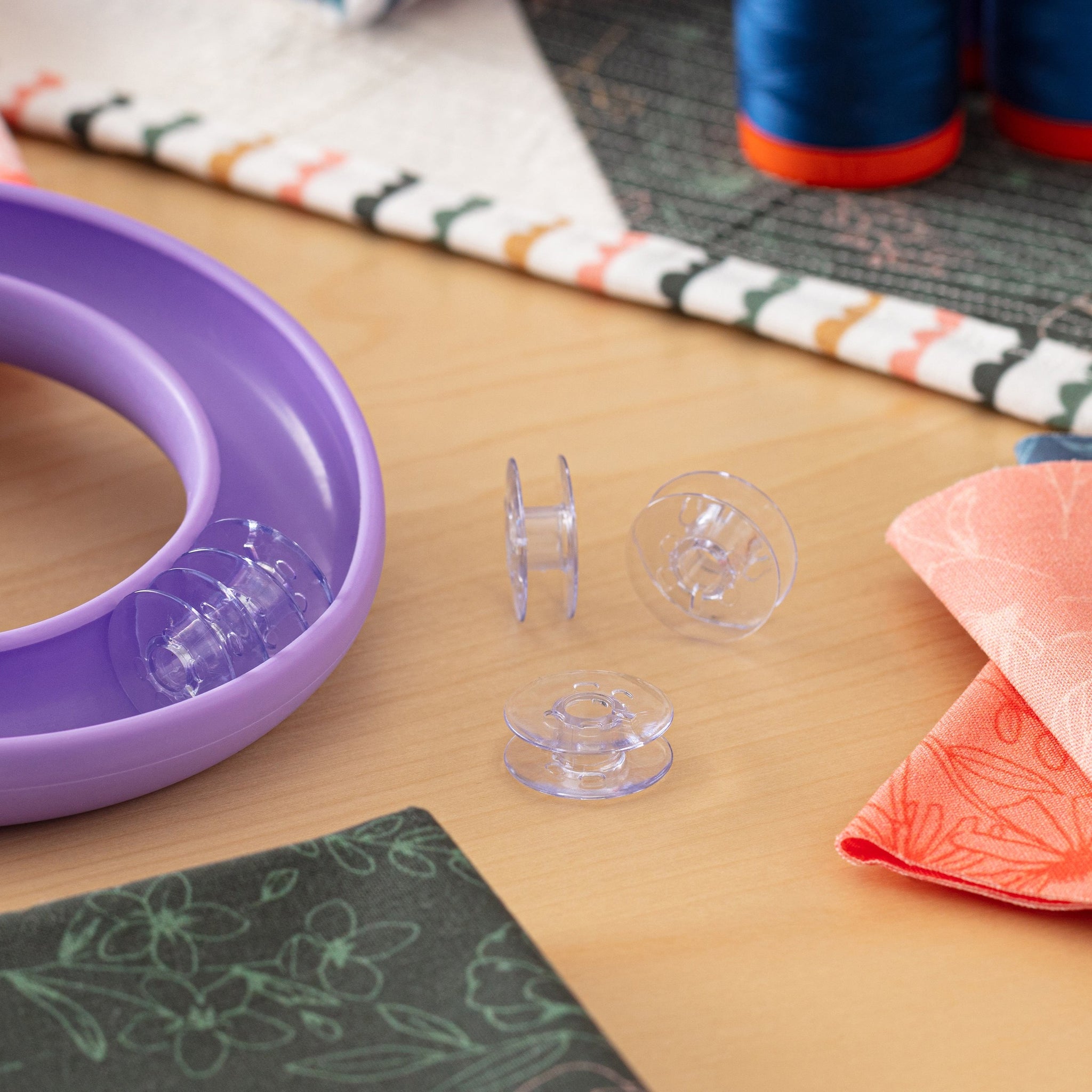 Pfaff Plastic Bobbins,30 Bobbins per Box SCHMETZneedles